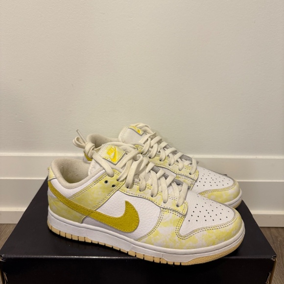 Nike Dunk Low women's 7 - Picture 4 of 4